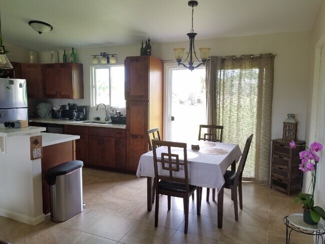 Building Photo - 17-451 Volcano Rd. Kurtistown, HI 96760