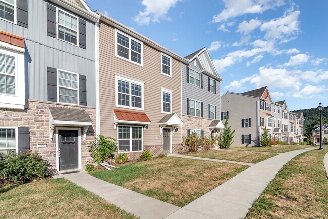 Foto del edificio - 4440 Wild Orchid Ln