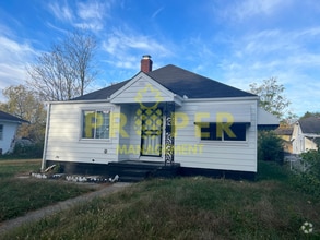 Building Photo - 823 N Upland Ave