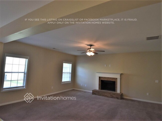 Building Photo - 4377 Gateview Dr SW