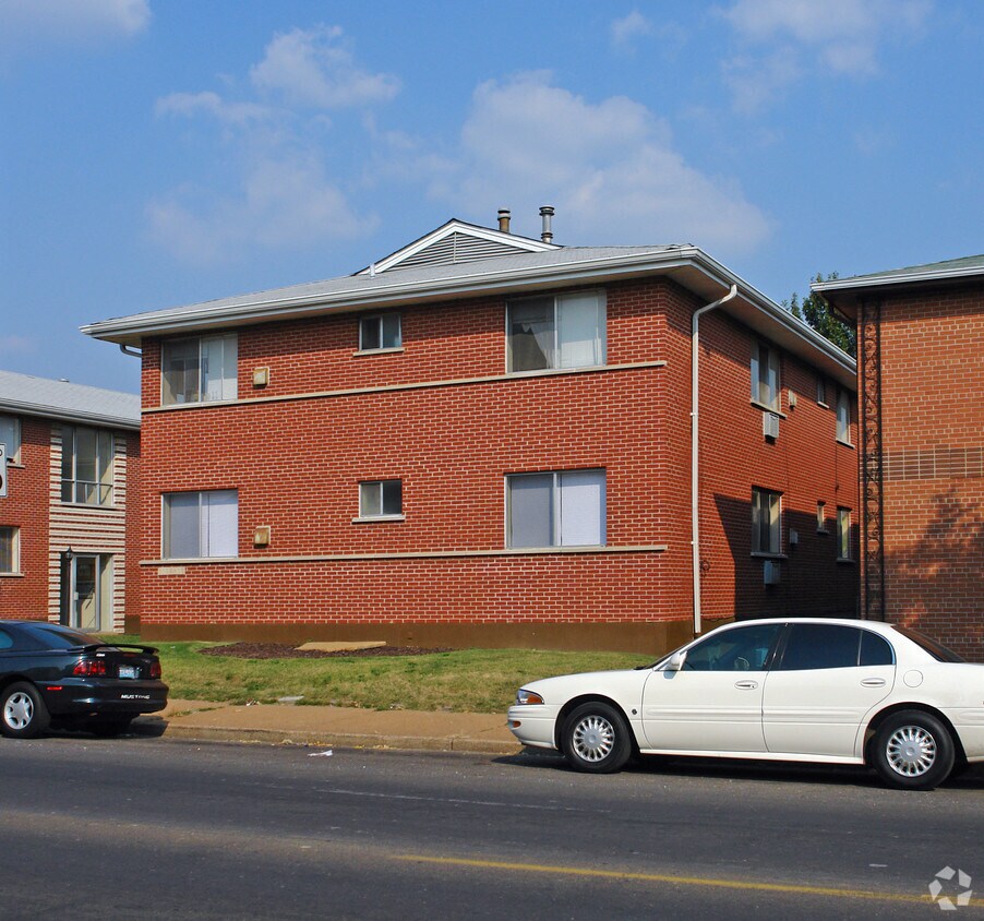 Building Photo - 3524-3536 Morganford Rd