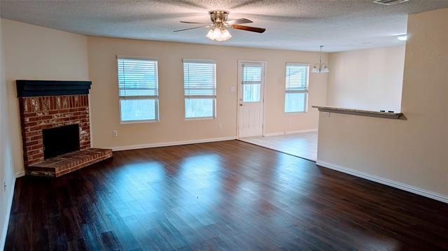 Foto del edificio - 1303 W Coral Reef Ln