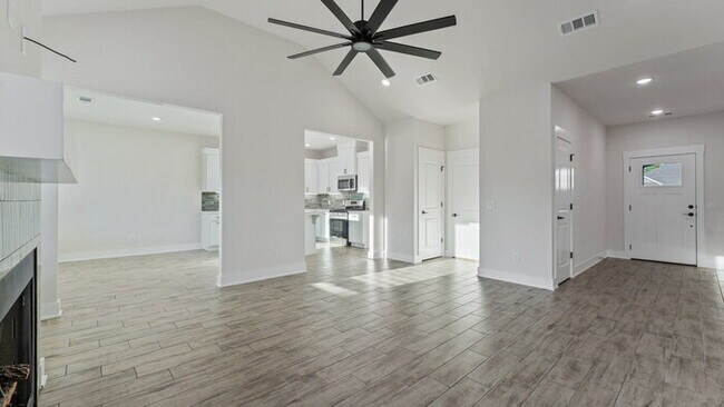 Foto del edificio - "Brand-new 3-Bed Oasis in Farmington with ...