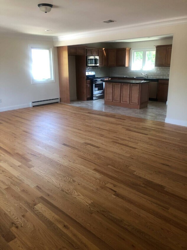 4230 Amboy Rd, Staten Island, NY 10308 House Rental in Staten Island