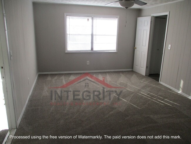 Foto del edificio - 3 Bed/ 2 Bath in Orange Park, FL