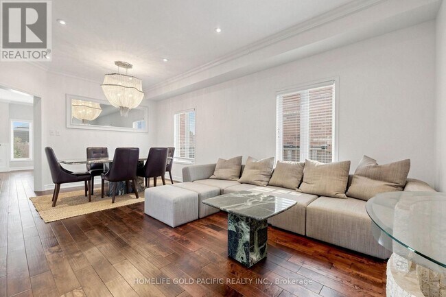 Building Photo - 70 Mallard Marsh Crescent