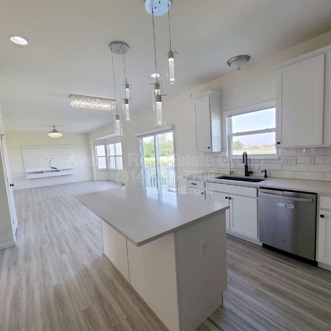 Building Photo - 157 Pampano Ln