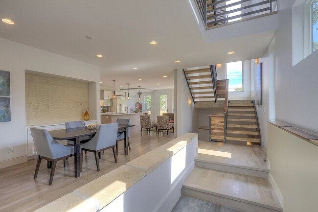 Foto del edificio - Amazing updated-modern home in the heart of Sloan's Lake on a large lot. (RV Space) Rooftop deck ...