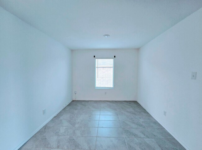 Foto del edificio - 2828 Eppright Dr