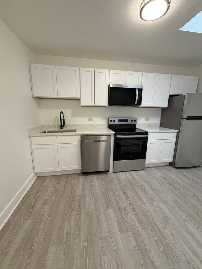 Foto del edificio - 7200 N Claremont Ave