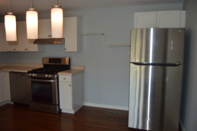 Building Photo - 214 Barcliffe Ln