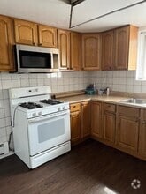 Building Photo - 22 E 48th St