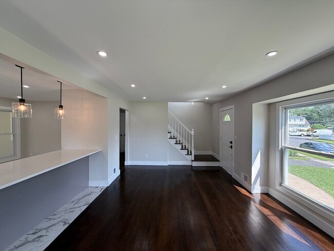 Foto del edificio - 1471 Frances Ln
