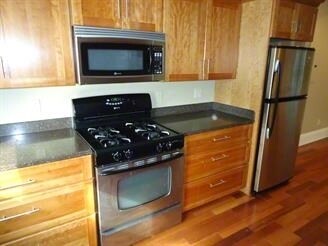  - 1093 Delaware Ave