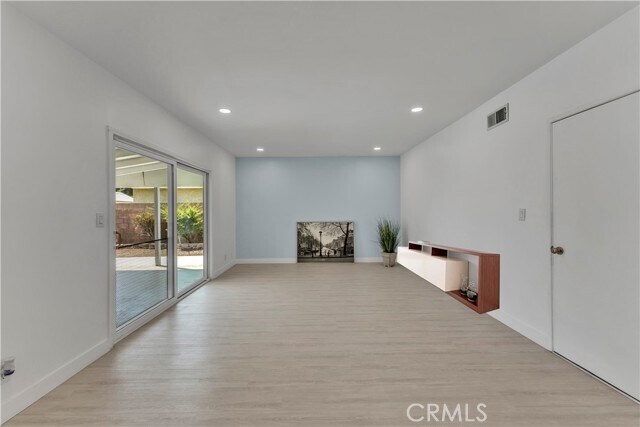 Building Photo - 13031 Los Cedros Ave