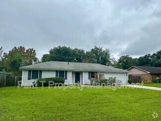 Building Photo - 705 Pine Barren Rd