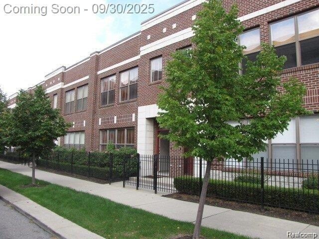 Foto del edificio - 64 W Bethune Ave