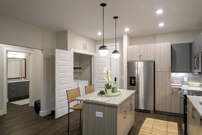 Building Photo - Verge Apartments