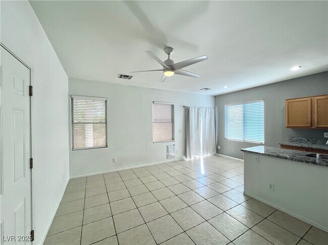 Foto del edificio - 8074 Kings Ransom St