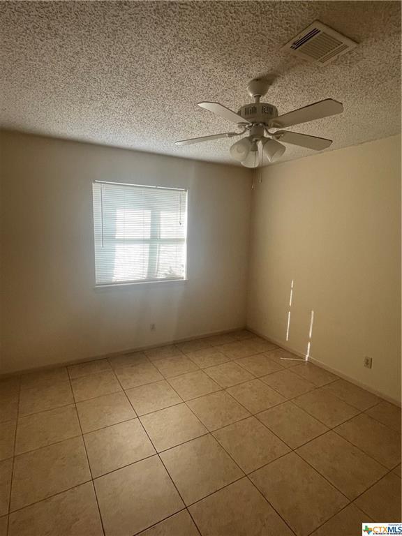 211 Versailles St, Victoria, TX 77904 Condo for Rent in Victoria, TX