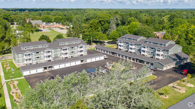 Building Photo - North Hillburn Apartments