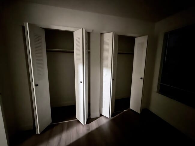 Building Photo - 127 Irving Pl