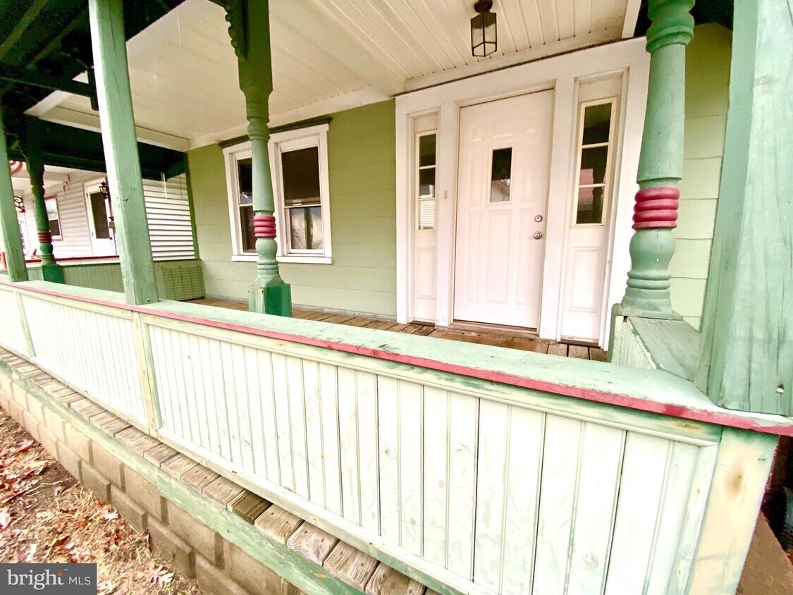 166 North Ave, Pitman, NJ 08071 House for Rent in Pitman, NJ