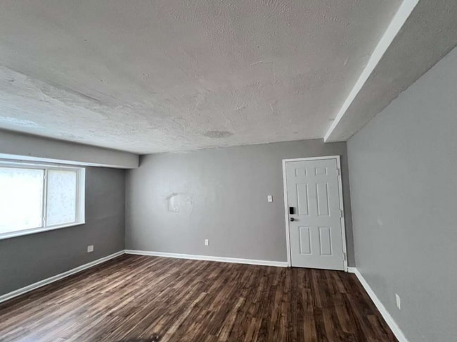 Foto del edificio - 13965 Superior Rd