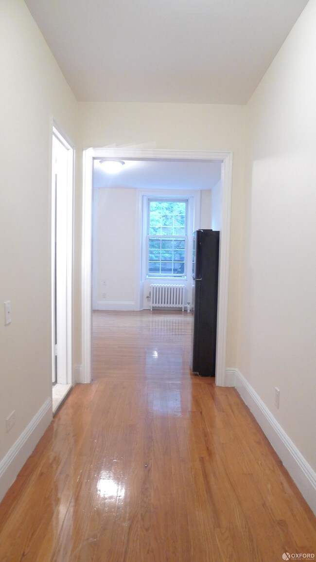 Building Photo - 226 East 59th Street