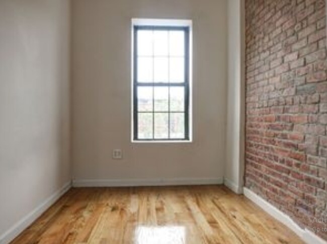 Foto del edificio - 700 St Marks Ave