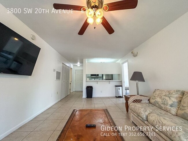 Building Photo - 3800 SW 20th Ave