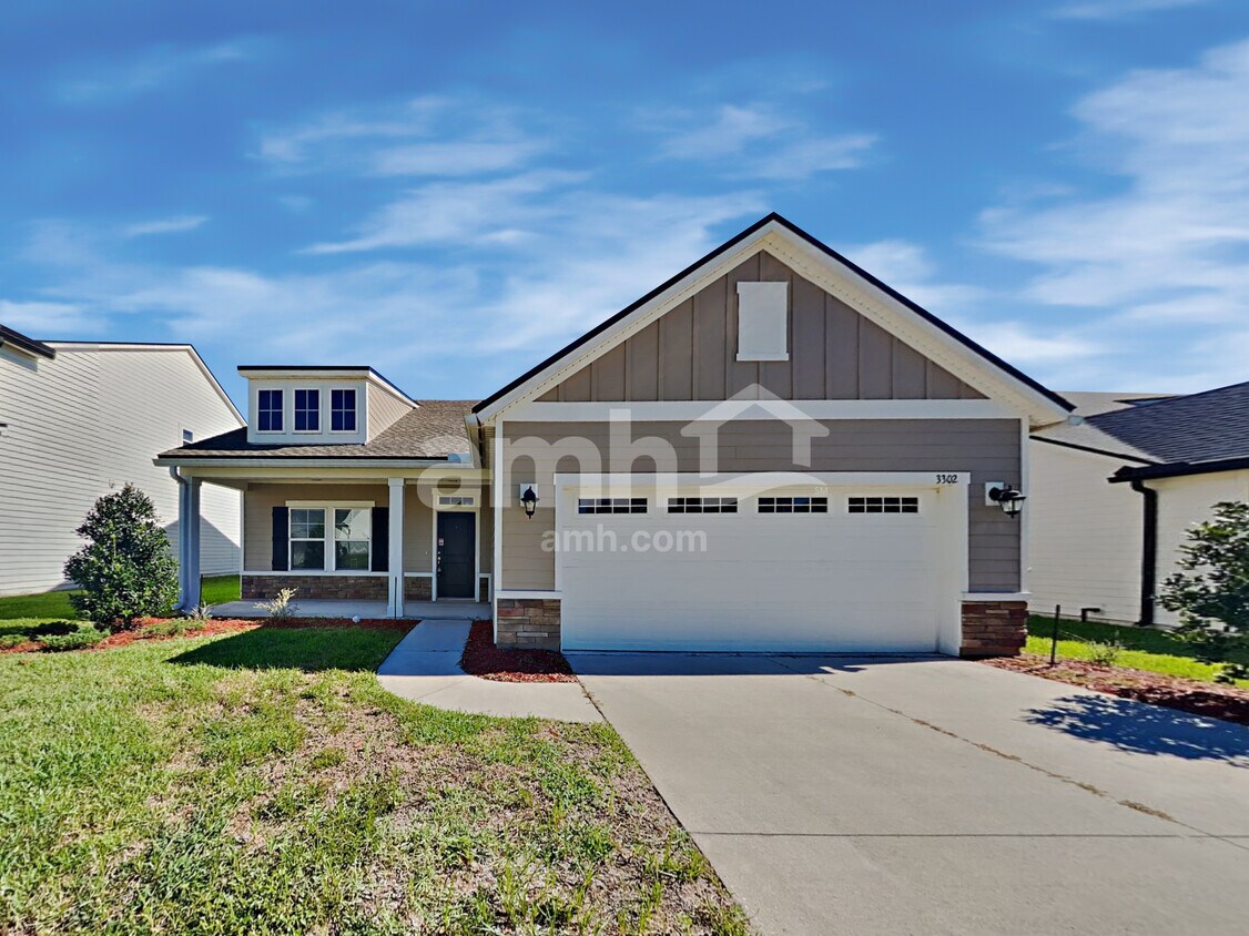 Primary Photo - 3302 Roundabout Dr