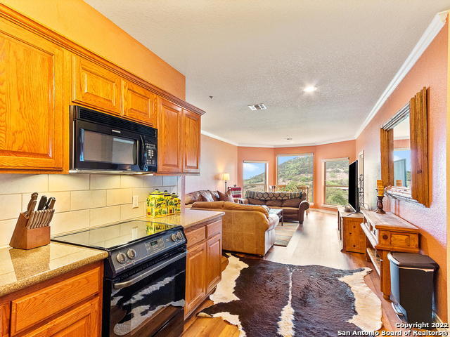 Building Photo - 20 Tapatio Dr E