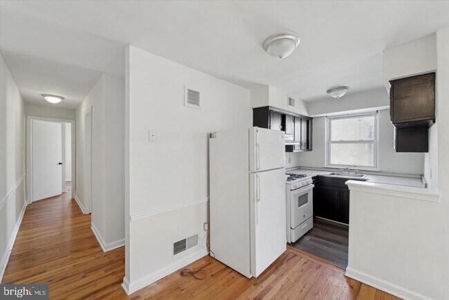 Foto del edificio - 248 N Wycombe Ave