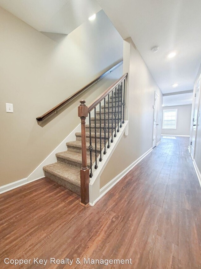 Building Photo - 2 br, 2.5 bath House - 135 Country Lane #103