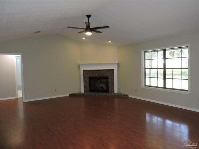 Foto del edificio - 5261 Rowe Trail