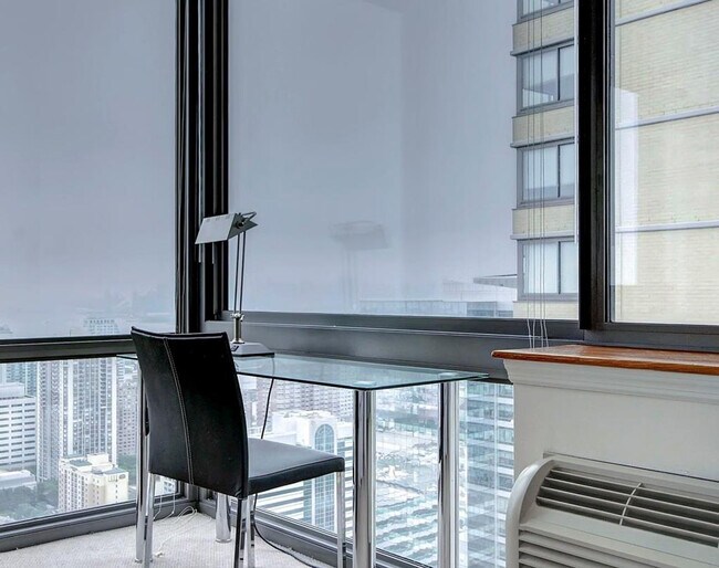 Foto del edificio - 48 Washington Blvd