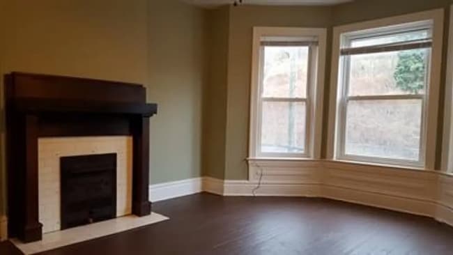 Building Photo - 823 Market St