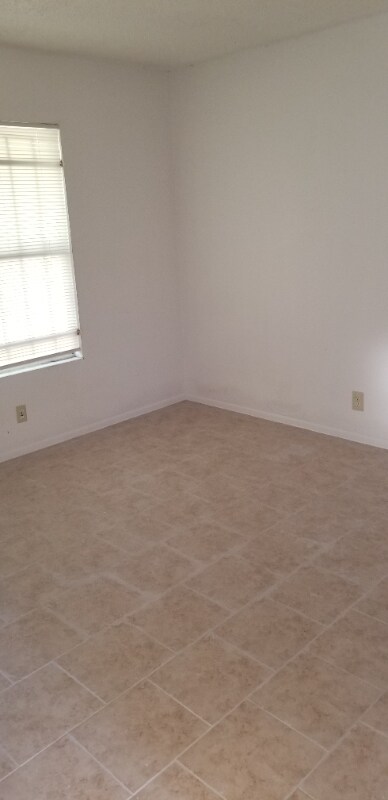 Foto del edificio - 4222 Woodmanor Dr