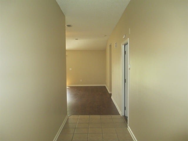 Foto del edificio - 14428 Woodfield Cir N