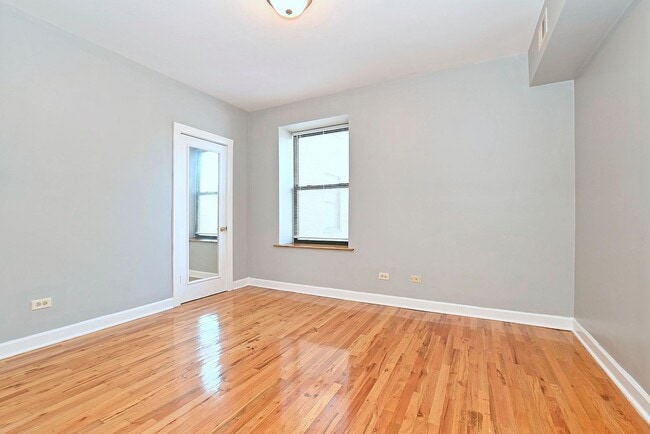 Foto del edificio - Beautiful 2Bed/1Bath in South Shore