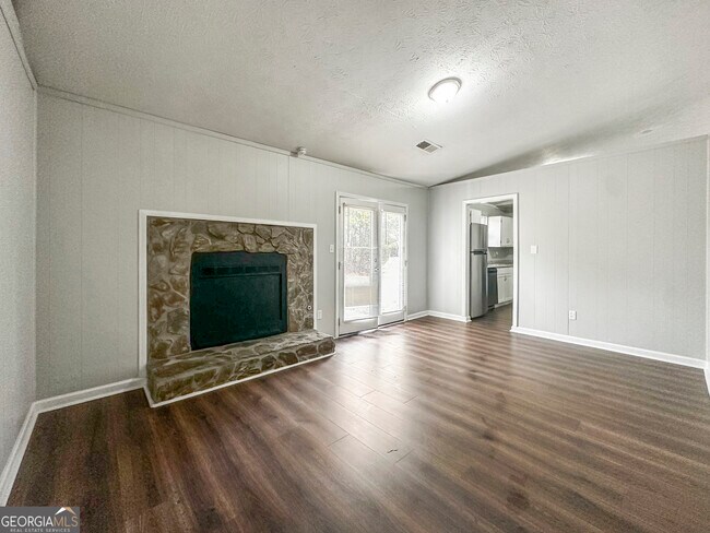 Foto del edificio - 7090 Birling Dr