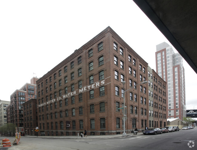 Building Photo - 81 Washington Street