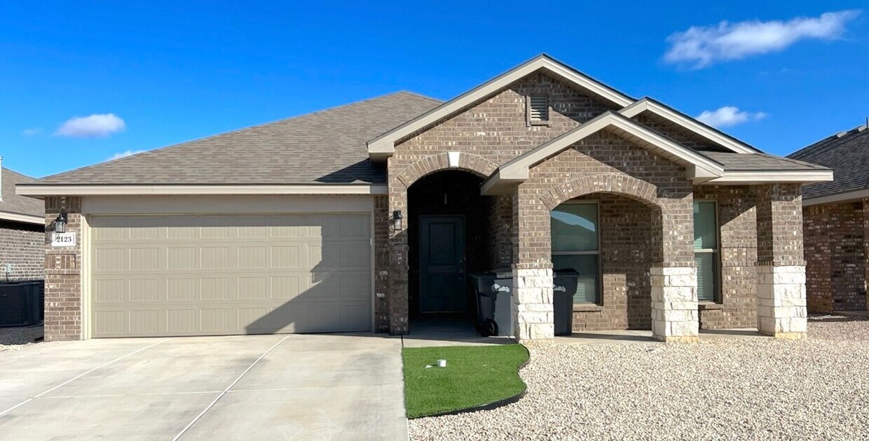 4 Bedroom Home Available In Willowbend! House Rental in Lubbock, TX
