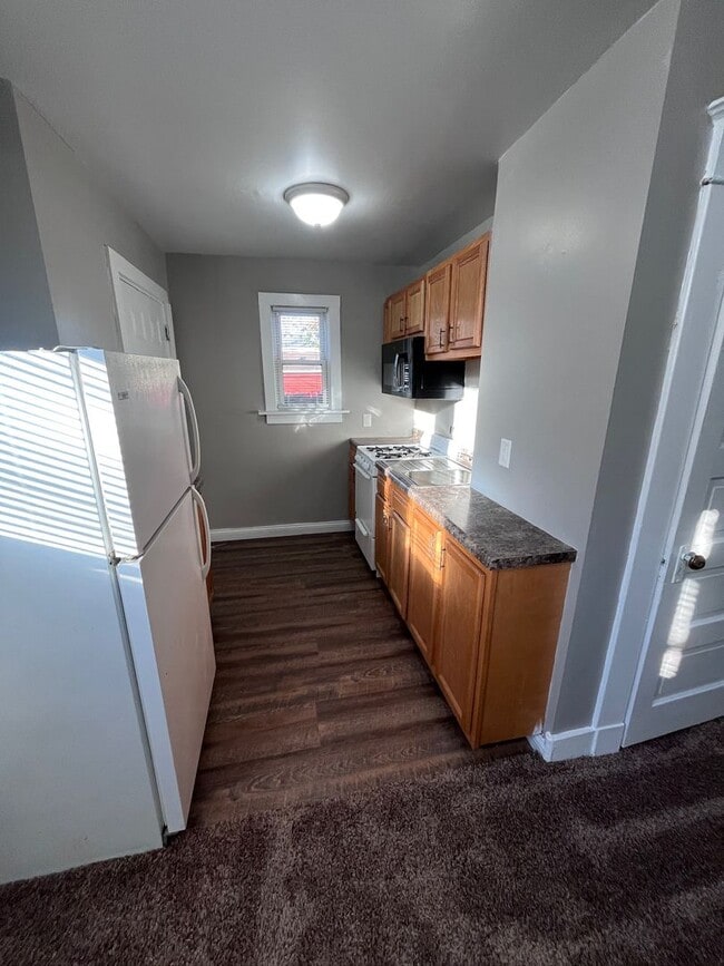 Foto del edificio - 2216 S Harrison St