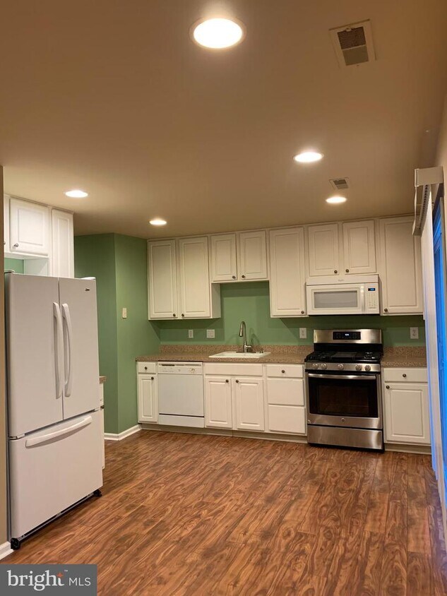 5205 Baltimore Dr, Evesham, NJ 08053 Townhome Rentals in Evesham NJ