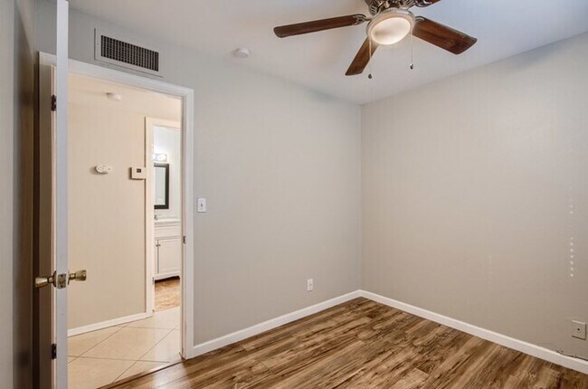Building Photo - 694 E Erie Street, Chandler, AZ, 85225
