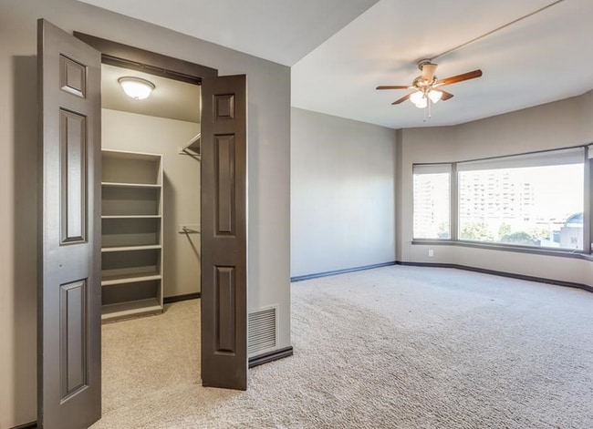 Building Photo - 3030 McKinney-200.7