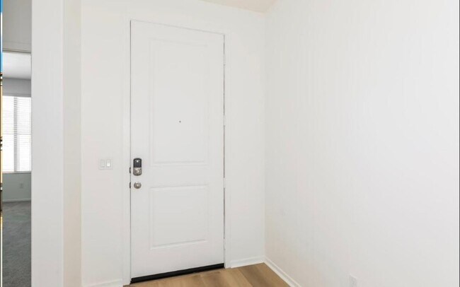 Foto del edificio - 25208 Zircon Rd