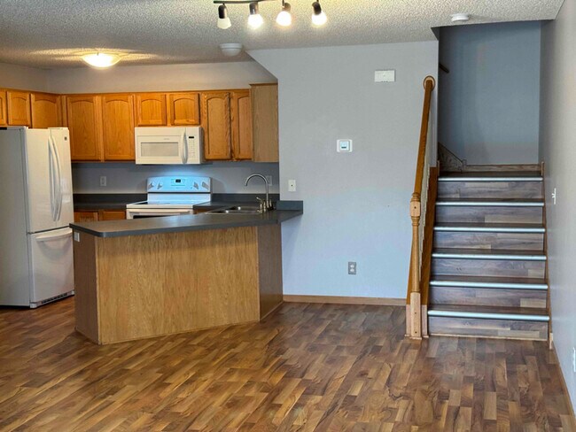 Building Photo - 17606 Gillette Way